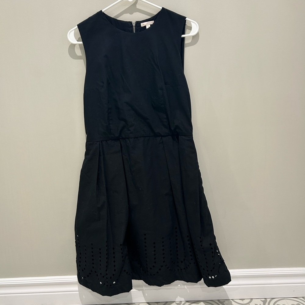 GAP knee length black dress ✨🌿 - size 6